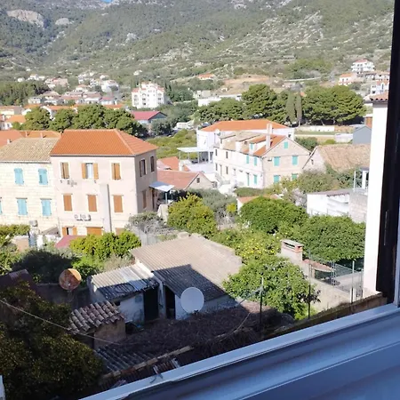 Anne Apartment Komiza